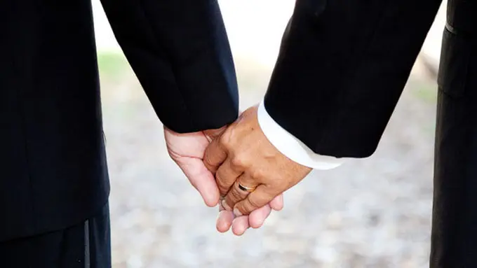 (c) shutterstock.com