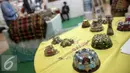 Sejumlah produk di pamerkan saat Trade Expo Indonesia 2015 di Jakarta, Rabu (21/10/2015). Pameran menghadirkan usaha skala mikro, kecil, menengah hingga besar, pameran berlangsung dari 21-25 Oktober 2015. (Liputan6.com/Faizal Fanani)