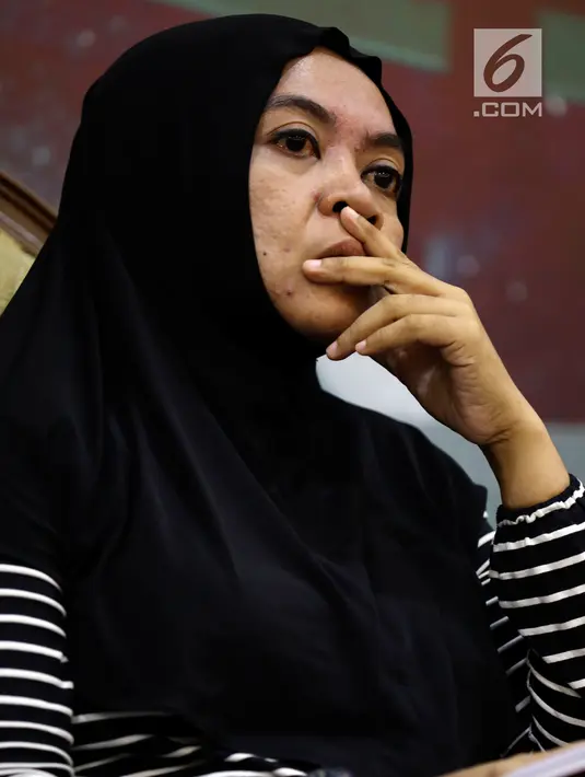Bacaleg PAN yang juga mantan napi korupsi, Waode Nurhayati dalam diskusi Forum Legislasi di Jakarta, Selasa (31/7). Diskusi tersebut membahas tema "Peraturan KPU (PKPU) Larang Eks Terpidana Korupsi, Apa Kabar Elite Parpol?”. (Liputan6.com/JohanTallo)