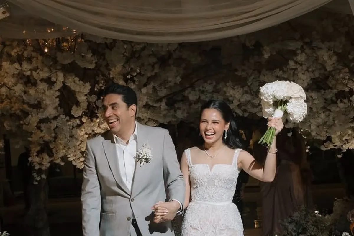 Gaya Elegan bak Princess ala Pemeran Kaluna, Yunita Siregar Resmi Dinikahi di Momen Valentine 2025