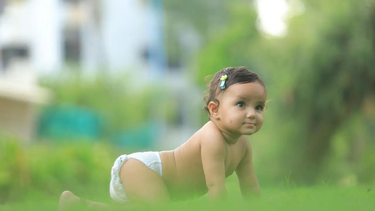 5 Manfaat Membiarkan Anak Bermain di Alam Terbuka