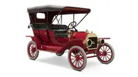 Mobil pada abad 20 juga menyuguhkan desain khas yang artistik.