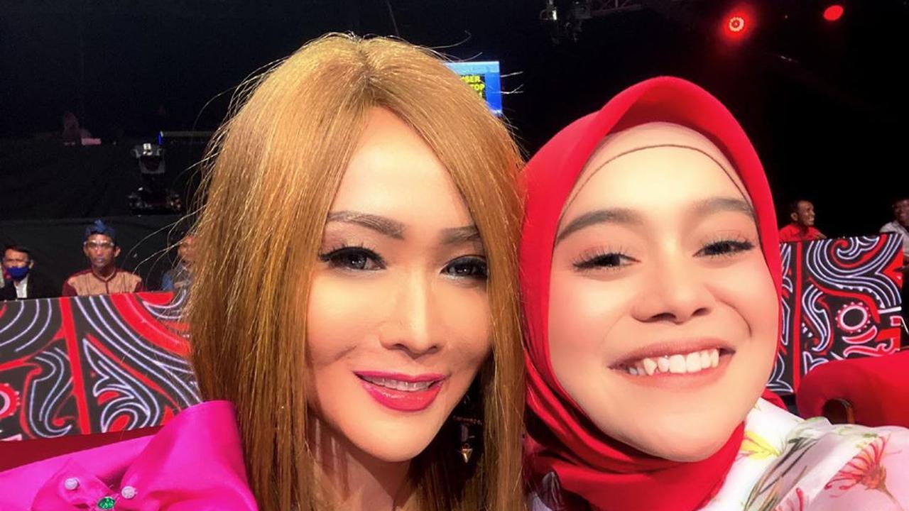 6 Potret Kebersamaan Lesty Kejora dan Inul Daratista, Bak Ibu Kandung