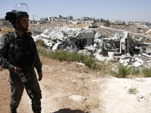 Israel Balas Roket Hamas Dengan Serangan Udara Di Jalur Gaza Global Liputan6 Com