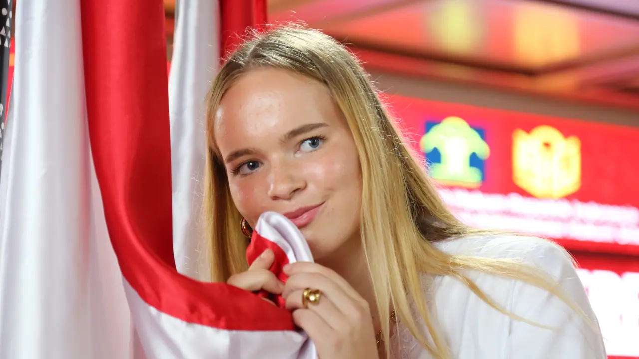 Isa Guusje Warps