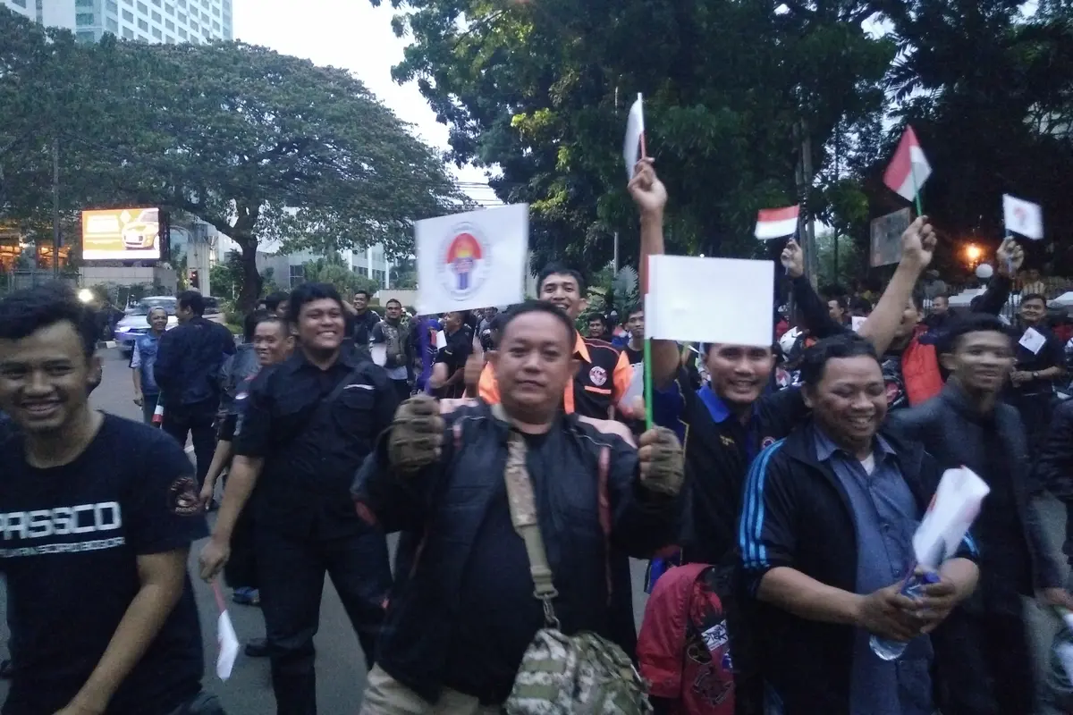 Ratusan Bikers dan Siswa SMU Sambut Owi/Butet
