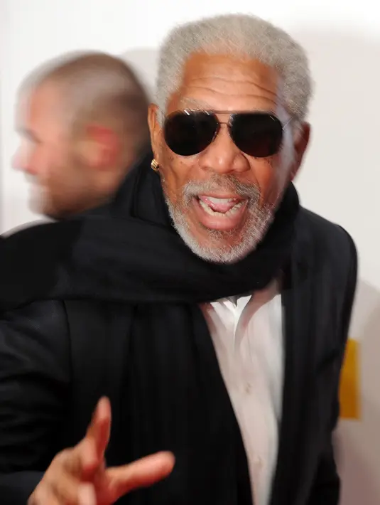 Morgan Freeman mengatakan jika terkadang hal tidak berjalan seperti yang direncanakan. “Namun berkat pilot saya yang sangat baik, Jimmy Hobson, kami mendarat dengan selamat tanpa tergores.” tandas Morgan Freeman. (Bintang/EPA)