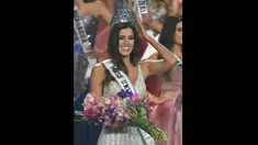 Miss Kolombia Paulina Vega terpilih sebagai Miss Universe 2014, Minggu (25/1/2015). (AFP PHOTO/Timothy A. CLARY)
