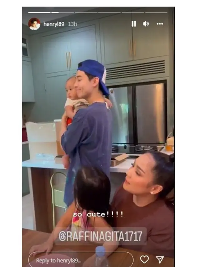 7 Potret Henry Lau Main ke Rumah Raffi Ahmad dan Nagita Slavina, Temukan Makanan Favorit