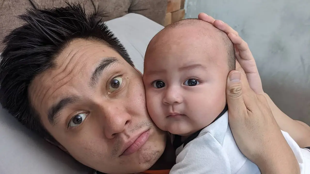 Menggemasakan, Ini 6 Gaya Terbaru Kiano Tiger Wong Anak Baim Wong Berambut Botak