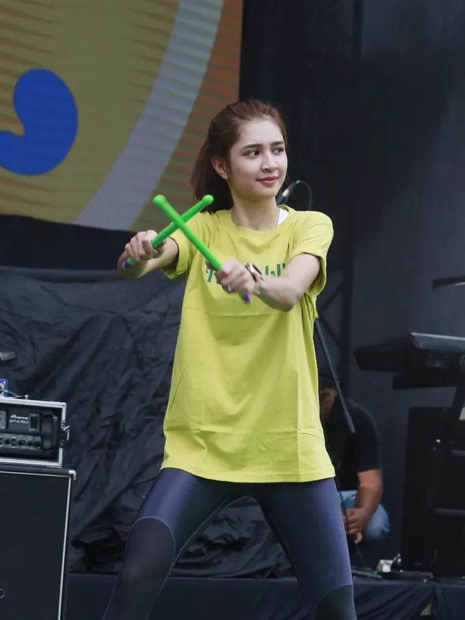 [Fimela] Mikha Tambayong