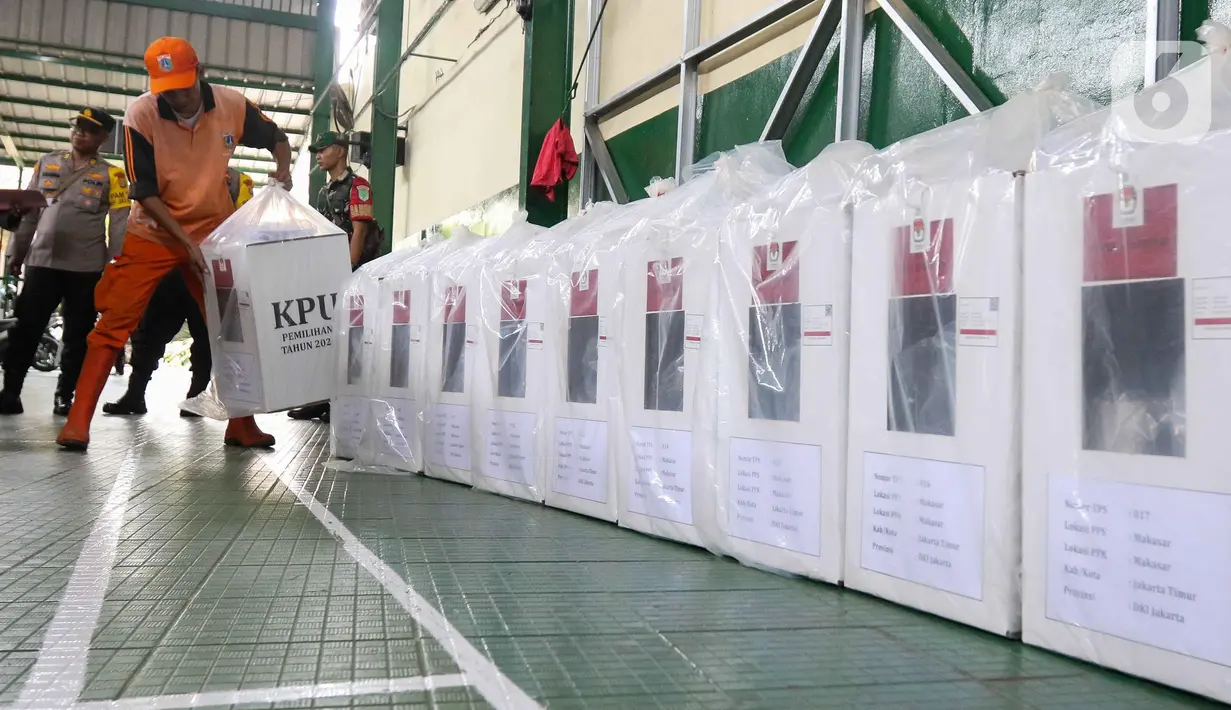 Komisi Pemilihan Umum (KPU) DKI Jakarta juga telah menetapkan tiga calon gubernur dan calon wakil gubernur yang akan mengikuti kontestasi Pemilihan Gubernur Jakarta 2024. (Liputan6.com/Herman Zakharia)