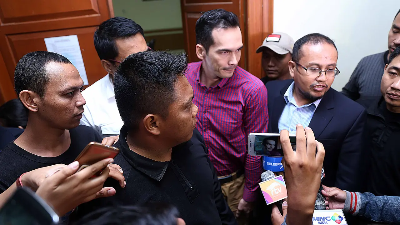 [Bintang] Atalarik Syah Sidang Cerai