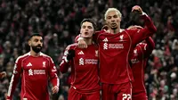 Eks Liverpool Ini Dukung The Reds Angkut Micky van de Ven Dari Tottenham