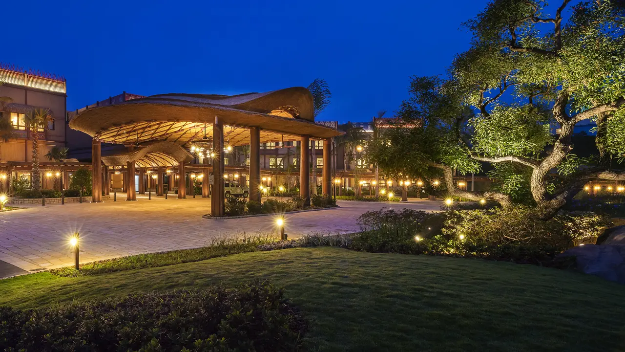 Halloween di Setiap Sudut Disney Explorers Lodge, Penasaran?