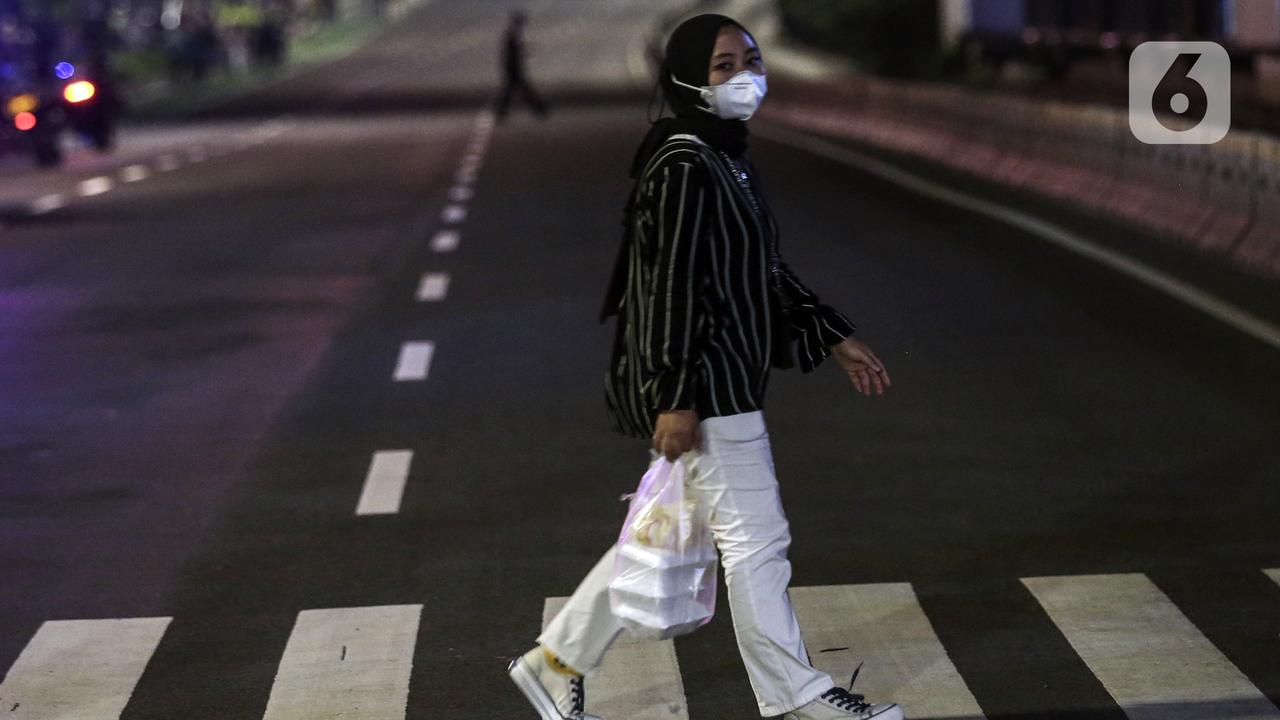 FOTO: Malam Bebas Keramaian Perayaan Tahun Baru 2022