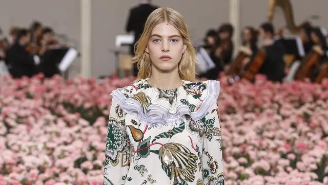 Semarak Floral di Pekan Mode New York Fashion Week 2018
