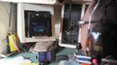 Radar Tim Basarnas saat memantau lokasi pesawat AirAsia QZ8501 diatas selat Karimata, Belitung, Indonesia, Senin (29/12/2014). (Liputan6.com/Herman Zakharia)