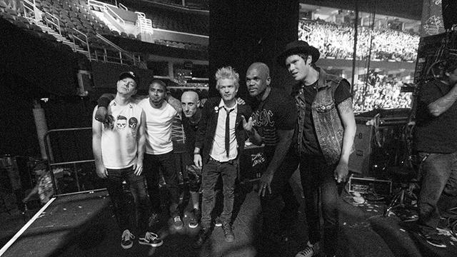 Formasi baru Sum 41 bersama Rapper DMX