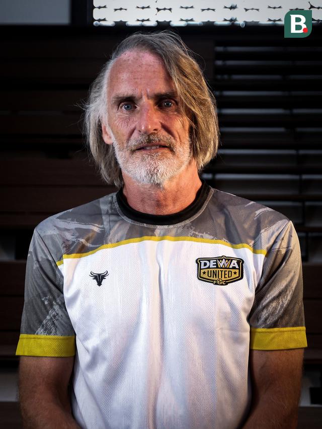 Pelatih Dewa United Jan Olde Riekerink