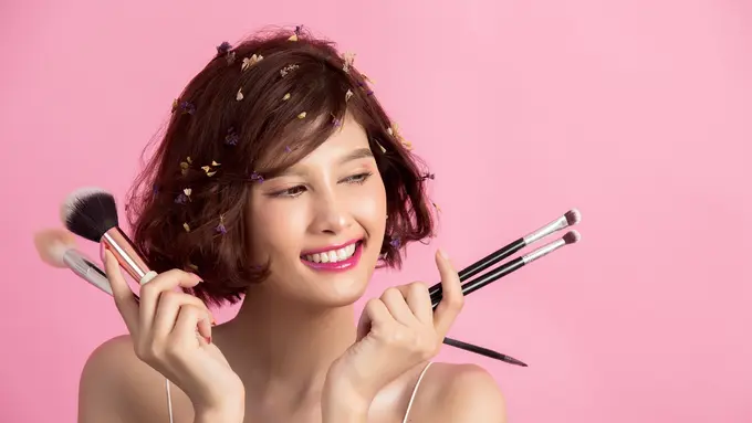 Makeup yang Cocok Berdasarkan Kepribadian MBTI-mu (photo by freepik.com)