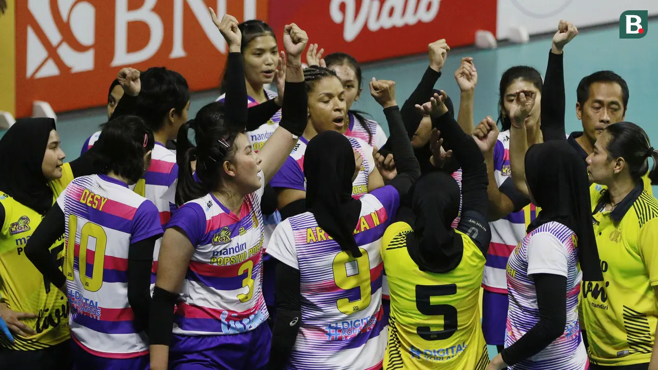 Foto: Jinakkan Gresik Petrokimia Pupuk Indonesia, Jakarta Mandiri Popsivo Polwan Jaga Peluang ke Final Four PLN Mobile Proliga 2022