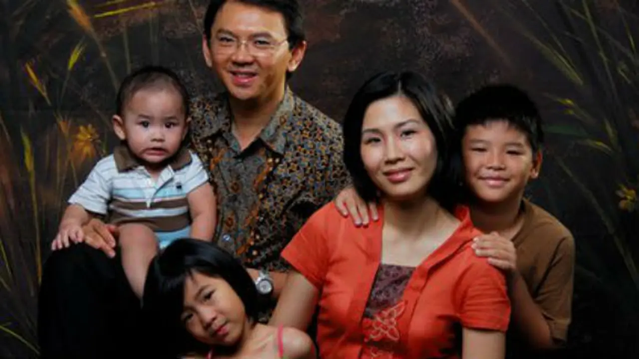 Ahok dan keluarga/Facebook.