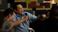Diskusi "Konstruksi Koalisi dan Blok Pilpres 2014: Membaca Arah Golkar", berlangsung di Galeri Kafe, Cikini, Jakarta, Selasa (22/4).(Liputan6.com/Johan Tallo).