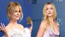 Empat aktris lintas generasi, Nicole Kidman, Ayo Edebiri, Sarah Pidgeon, dan Youn Yuh-Jung, tampil kompak mengenakan Chanel di red carpet Emmy Awards 2026, membuktikan bahwa pesona anggun rumah mode Prancis ini bisa dikenakan siapa saja, dari aktris veteran hingga bintang muda yang tengah naik daun. Berikut detail penampilan keempatnya [dok. Chanel]