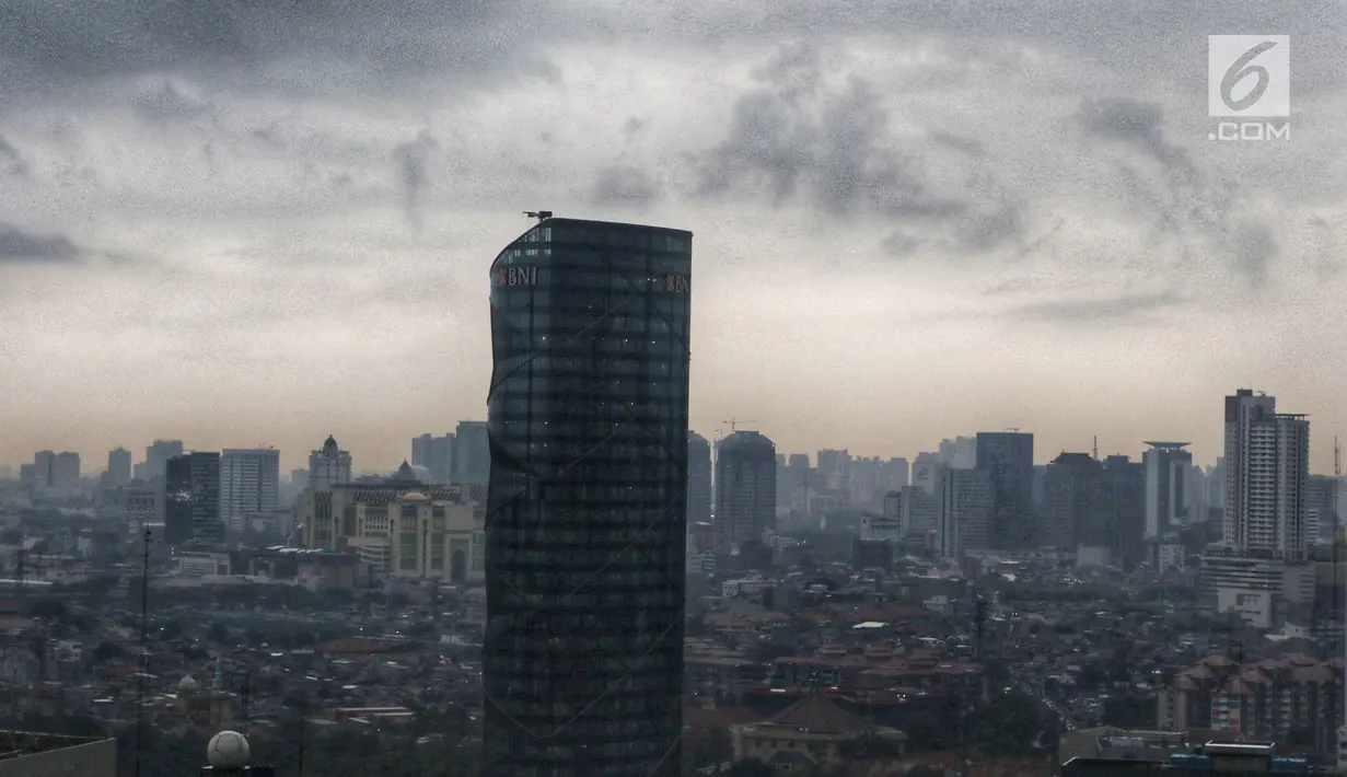 Pemandangan gedung bertingkat di Jakarta, Selasa (30/4/2019). Pemerintah belum memutuskan lokasi ibu kota baru pengganti Jakarta. (Liputan6.com/JohanTallo)