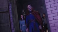 Xochitl Gomez sebagai America Chavez (paling kiri) dalam Doctor Strange in the Multiverse of Madness. (Marvel Studios via IMDb)