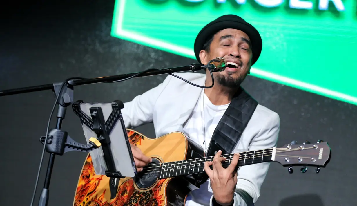 Empat musisi yang sama-sama memiliki banyak penggemar, Glenn Fredly, Sheila on 7, Tulus, dan Isyana Sarasvati akan mengawali konser yang dimulai pada 8 September di Grand City Convex, Surabaya.(Adrian Putra/Bintang.com)