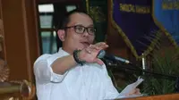 Menaker Hanif Dhakiri juga mengingatkan kepada seluruh masyarakat akan pentingnya penguasaan teknologi dan informasi.