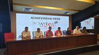 Konferensi pers mengenai acara temu relawan Jokowi bertema 'Nusantara Bersatu' di Stadion Gelora Bung Karno (GBK). (Liputan6.com/ Nanda Perdana Putra)