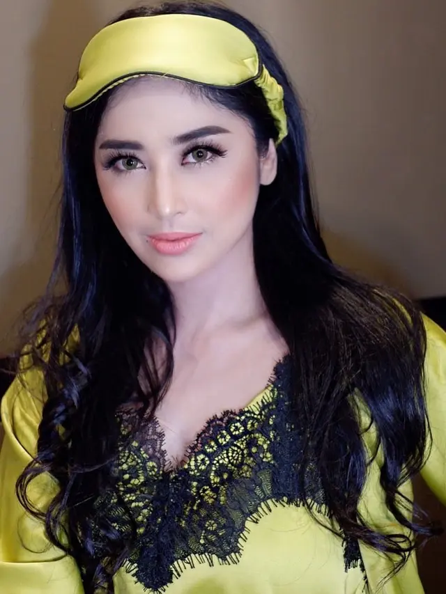 Dewi Perssik. (Foto: Instagram @dewiperssikreal)
