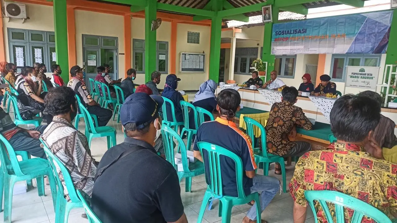 Sosialisasi bahaya praktik penyetruman bagi kelestarian sumber daya perikanan di perairan umum. (Dok KKP)