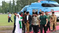 Meski belum dibatalkan secara resmi, Jokowi menunda aturan larangan penggunaan cantrang hingga batas waktu yang belum ditentukan. (Liputan6.com/Fajar Eko Nugroho)