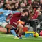 Antoine Semenyo dan Milos Kerkez berebut bola dalam laga Premier League antara Liverpool vs Manchester City di Anfield, 8 Februari 2026. (AP Photo/Jon Super)