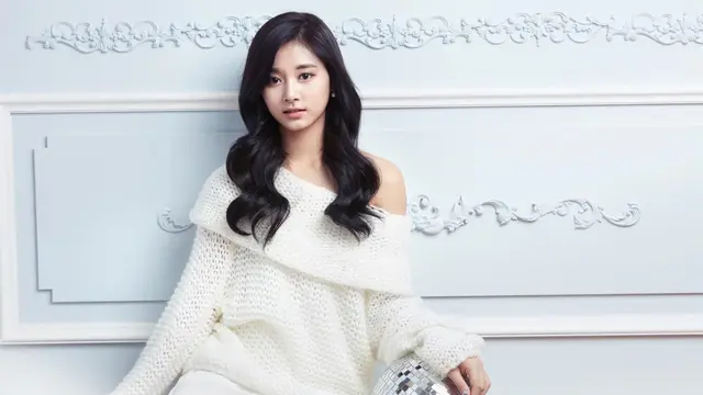 Tzuyu `Twice`