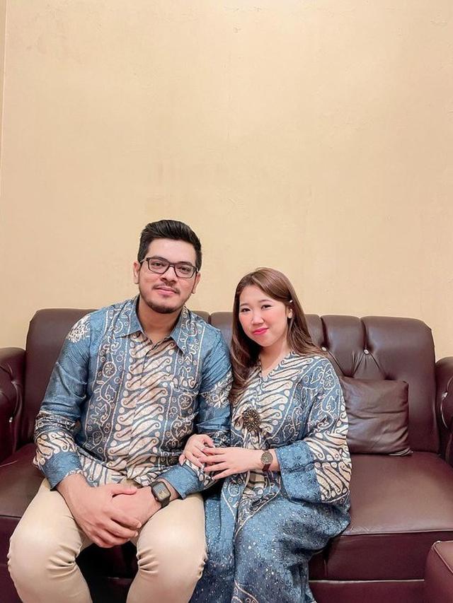 Akui Sudah Putus, Ini 6 Momen Kebersamaan Kiky Saputri dan Agus Priyono