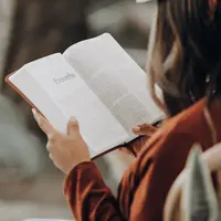 Orang dengan self-value positif cenderung mempunyai harga diri dan rasa kepercayaan diri yang lebih baik. (Foto: Unsplash/Joel Muniz)