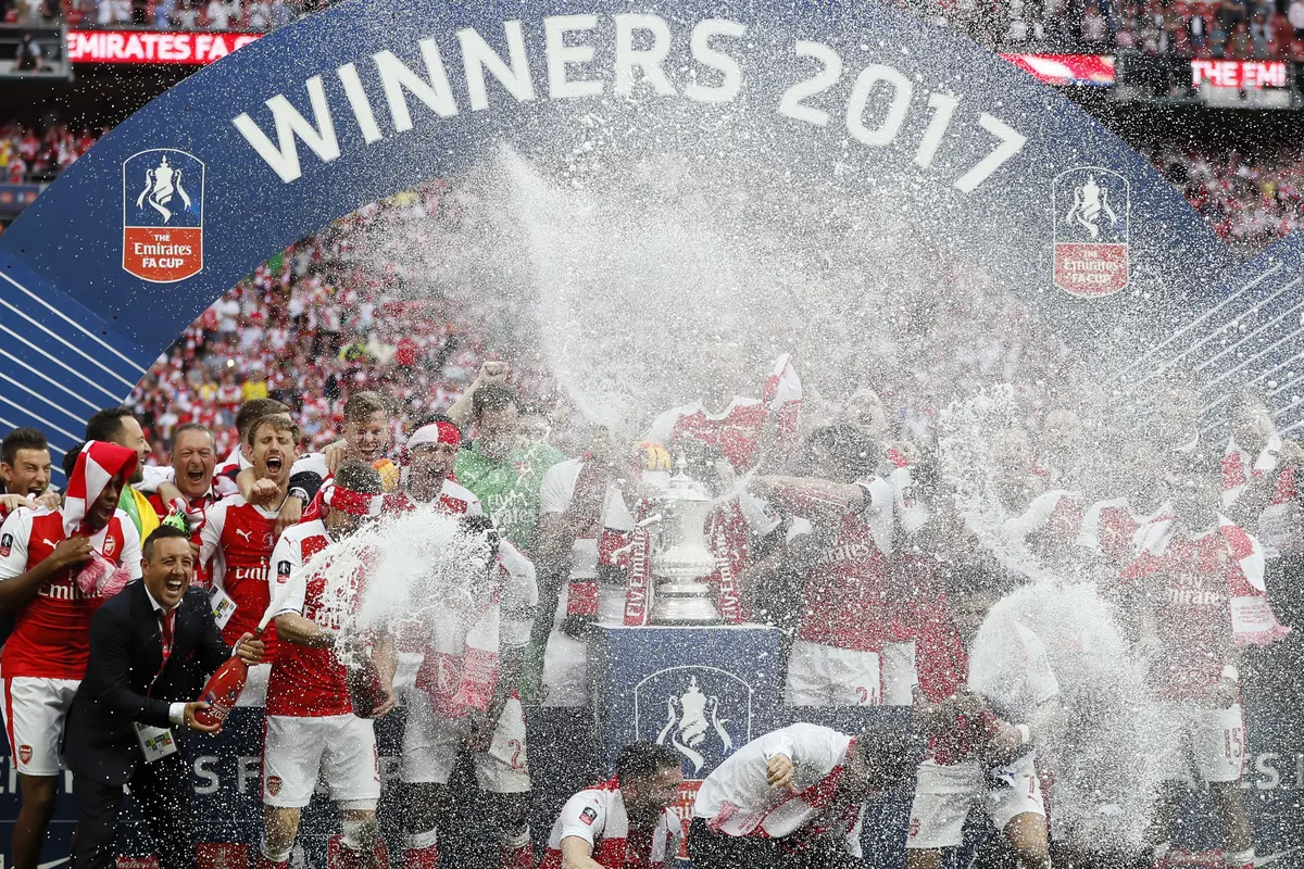 Kegembiraan Arsenal Juara Piala FA 2016-2017