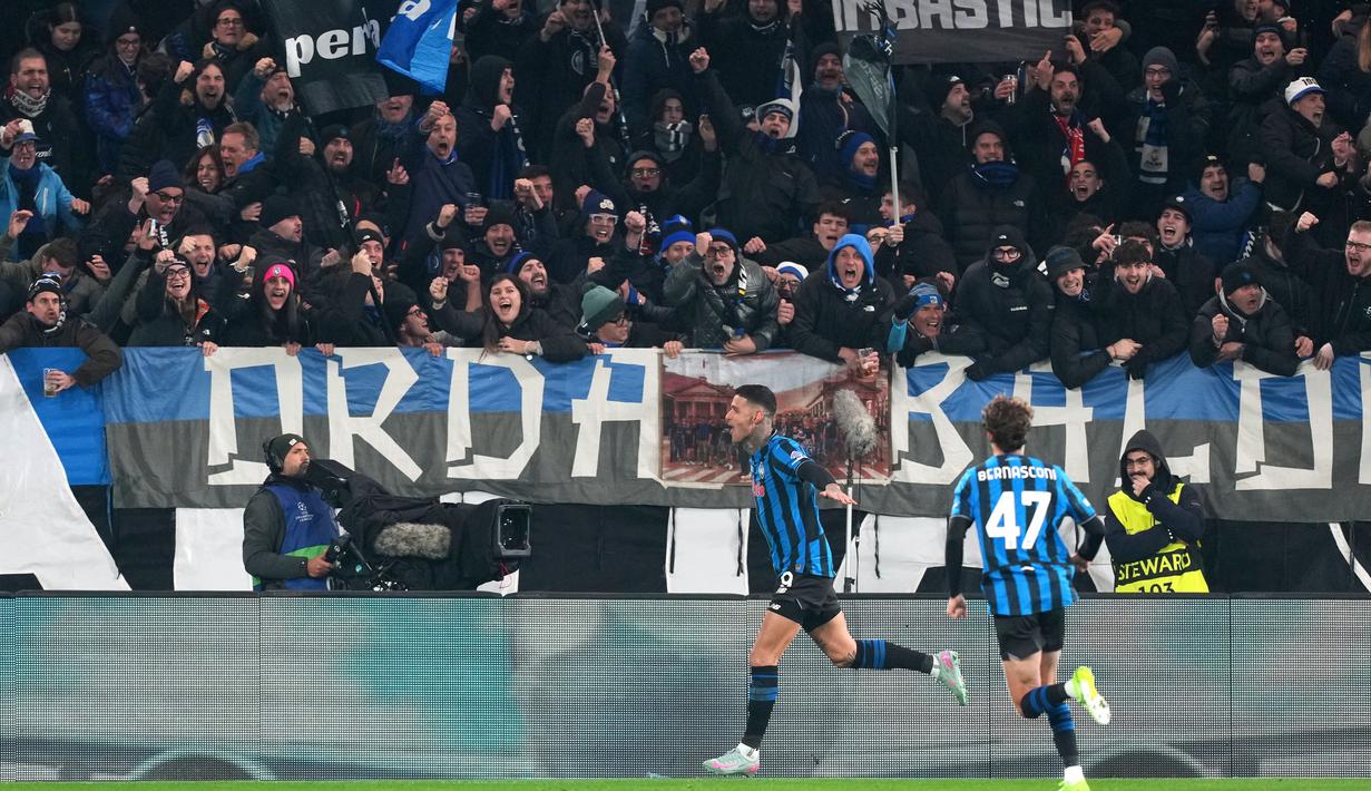 Gol Chelsea dicetak Joao Pedro pada menit ke-26, dibantu assist dari Reece James. Sementara gol Atalanta hadir dari Gianluca Scamacca dan Charles De Ketelaere di babak kedua. (AP Photo/Antonio Calanni)