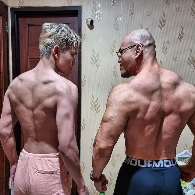 Tubuhnya Kekar Mirip Sang Ayah, Ini 6 Potret Azka Corbuzier saat Nge-gym