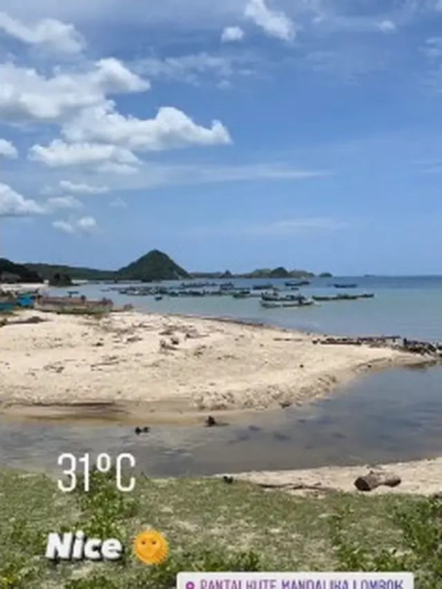 Kumpulan Potret Aksi Para Pembalap MotoGP Bermain di Lombok, Ada yang Bela-belain Beli Kartu Perdana (ist)