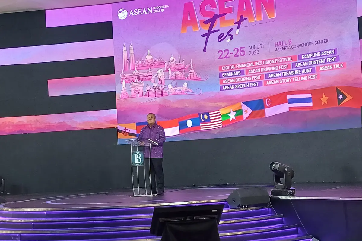 Gubernur Bank Indonesia (BI) Perry Warjiyo di acara ASEAN Fest 2023 di JCC, Jakarta, Selasa (22/8/2023). (Maulandy/Liputan6.com)