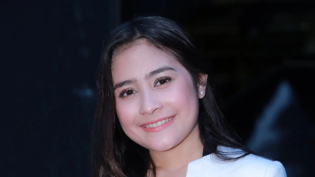 Prilly Latuconsina