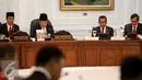 Presiden Joko Widodo dan Wakil Presiden Jusuf Kalla memimpin rapat Kabinet di Kantor Presiden komplek Istana Kepresidenan, Jakarta, Rabu (1/9/2015). Rapat membahas krisis ekonomi yang sedang dilanda Indonesia saat ini. (Liputan6.com/Faizal Fanani)