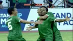 Partai pembuka Grup C Piala Presiden 2018 mempertemukan tuan rumah Persebaya Surabaya menghadapi PS TNI di Stadion Gelora Bung Tomo