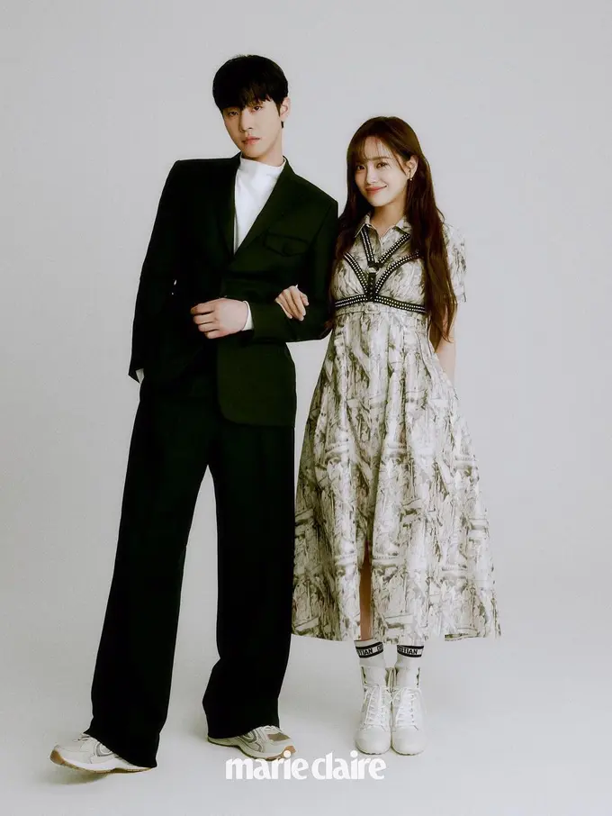 Ahn Hyo-seop dan Kim Sejeong